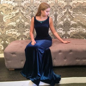 Mermaid Round Neck Sweep Train Navy Blue Velvet Prom Dress with Beading