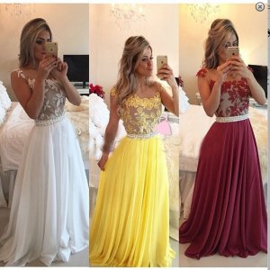 Luxurious A-Line Scoop Long Chiffon White Evening/Prom Dress With Appliques Beading