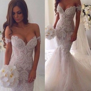 Glamour Off-the-Shoulder Mermaid Wedding Dress with Appliques
