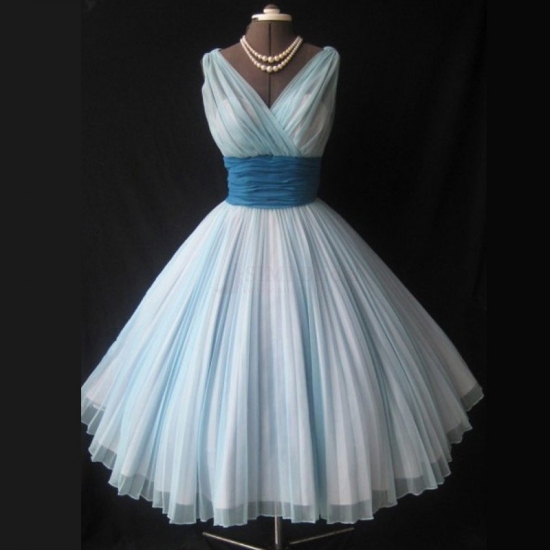 V-neck Sleeveless Tea-Length Ice Blue Homecoming Dresses with Pleats Sash - Click Image to Close