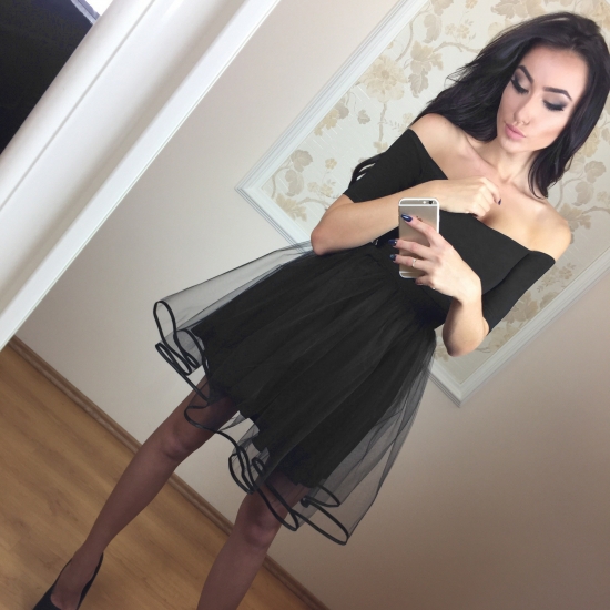A-Line Off-the-Shoulder Short Black Tulle Homecoming Dress - Click Image to Close