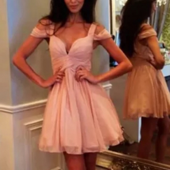 Fabulous V-neck Short Pink Chiffon Homecoming Dress with Pleats - Click Image to Close