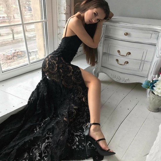 Mermaid Spaghetti Straps Backless Long Black Lace Prom Dress - Click Image to Close