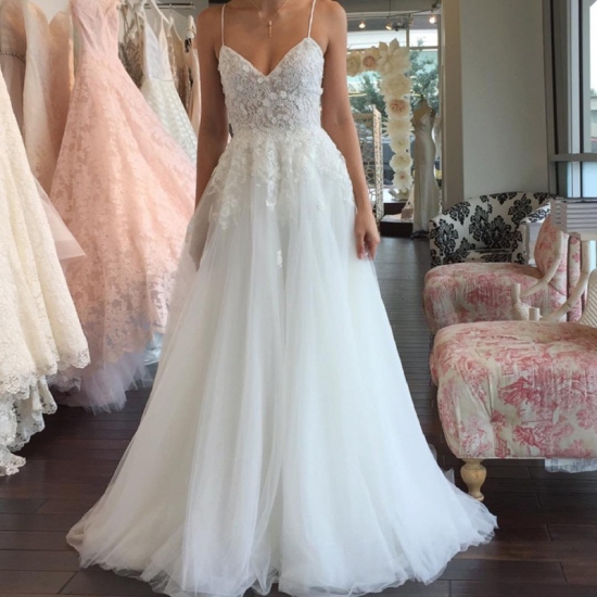 A-Line Spaghetti Straps Floor-Length Tulle Wedding Dress with Appliques - Click Image to Close