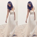 Eleagant V-neck Floor-Length Chiffon Wedding Dress Bridal Gown with Crystal Sleeveless