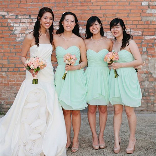 Hot Sale A-Line Sweetheart Knee Length Chiffon Mint Bridesmaid Dress With Ruched