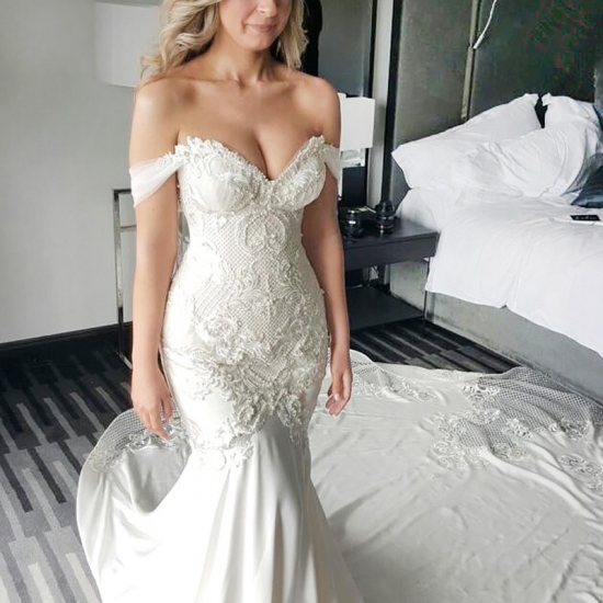 Mermaid Off-the-Shoulder Court Train Elastic Satin White Wedding Dress with Lace - Click Image to Close