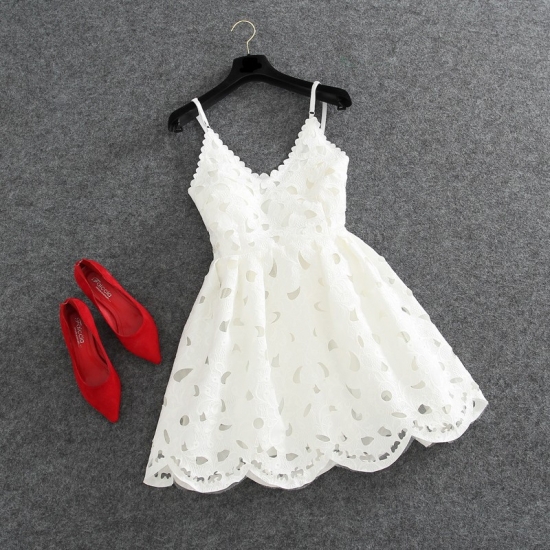 A-Line V-Neck Sleeveless Backless Short White Lace Homecoming Dress - Click Image to Close