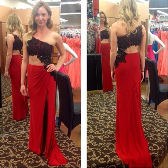 Sexy One Shoulder Black Appliques Long Red Prom Dress With Split - Click Image to Close