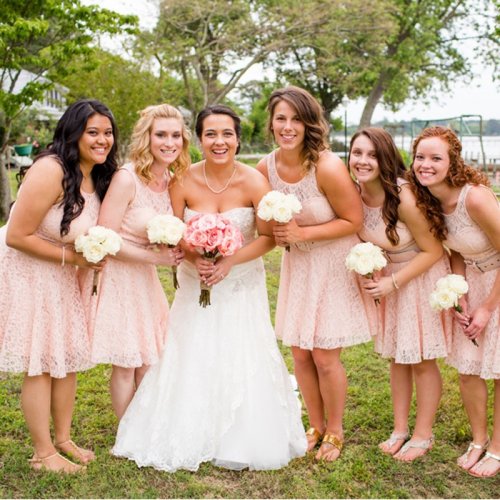 A-Line Scoop Sleeveless Short Pink Lace Bridesmaid Dress