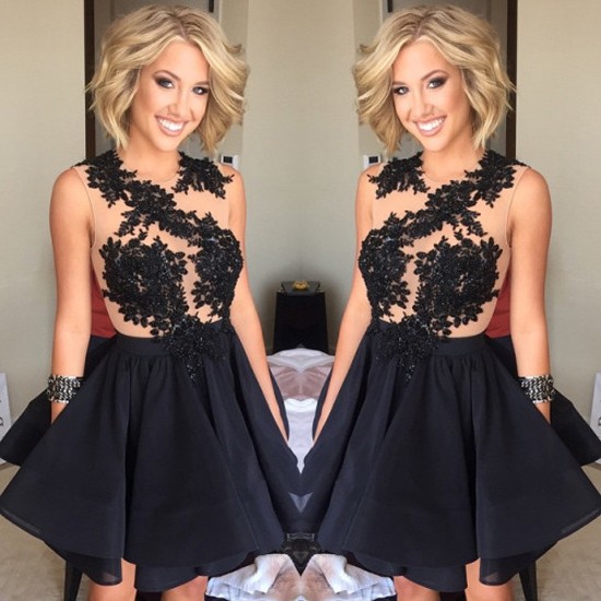 Luxurious Knee Length A-Line Scoop Black Homecoming/Cocktail Dress With Appliques - Click Image to Close