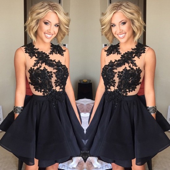 Luxurious Knee Length A-Line Scoop Black Homecoming/Cocktail Dress With Appliques - Click Image to Close