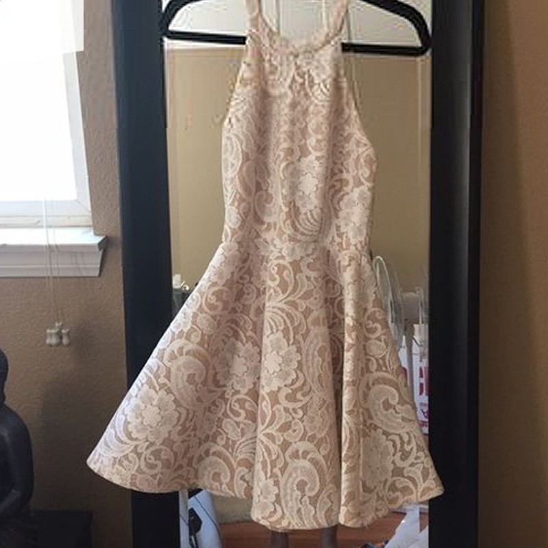 A-Line Jewel Backless Short Champagne Lace Homecoming Dress