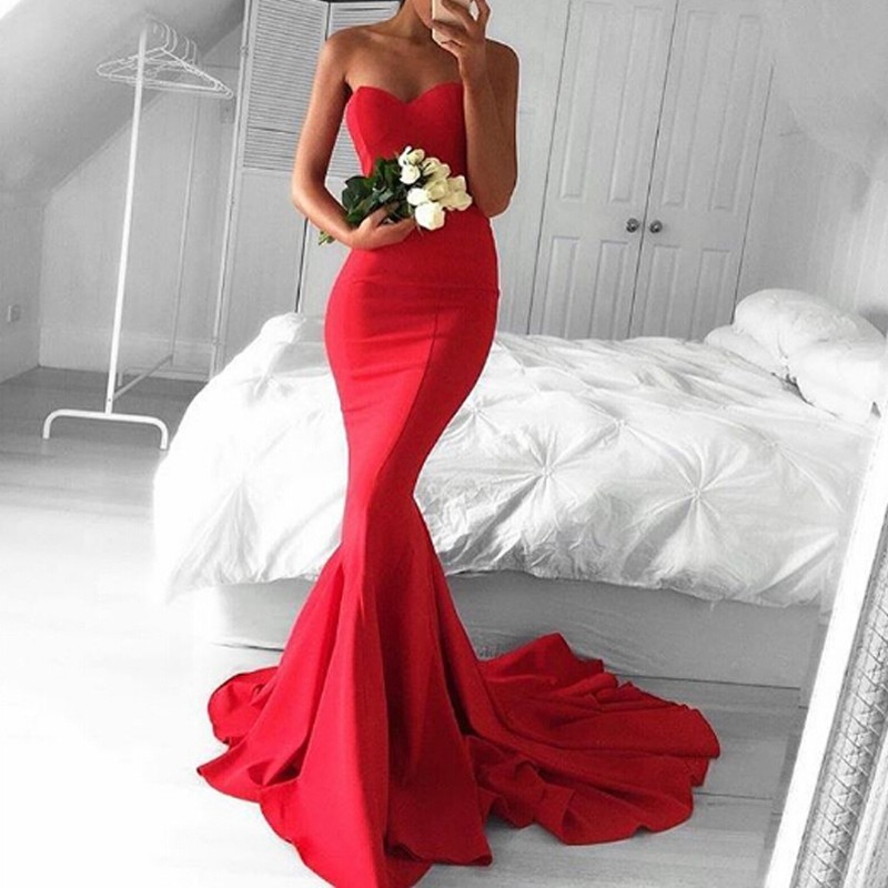 Glamorous Red Sweetheart Sleeveless Ruched Sweep Train Mermaid Prom Dress