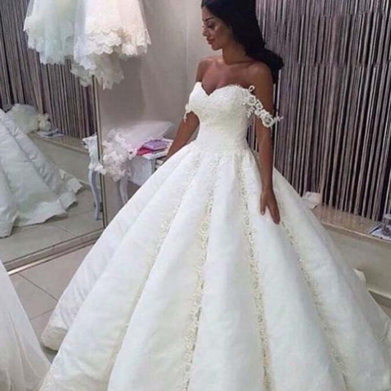 Elegant Lace Wedding Dress - Ball Gown Off-the-Shoulder Sleeveless Floor-Length